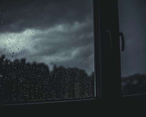 a window that has rain drops on it